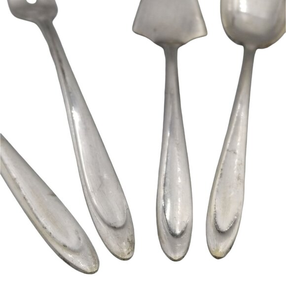 Vintage Meriden Silverplate Co. Serving Utensils First Lady Pattern Set Of 4 - Picture 5 of 11